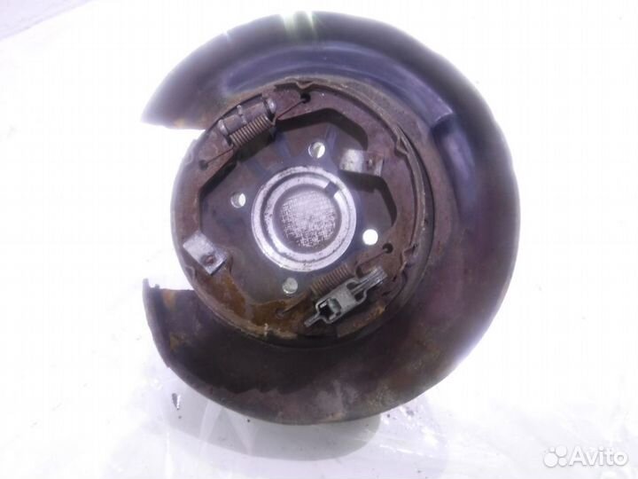 Кулак задний правый Хонда