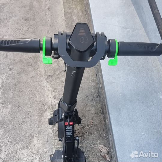 Электросамокат Jetson