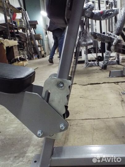 Трицепс машина 60 кг AV219/80