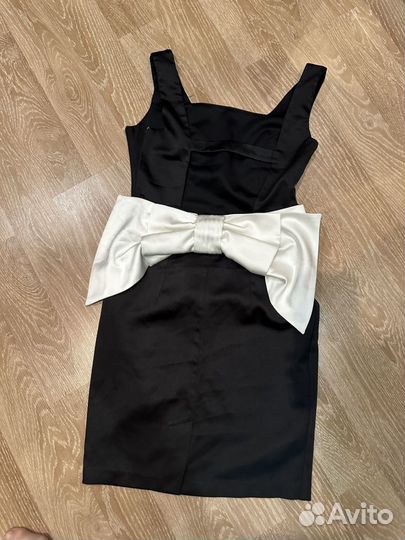 Платье футляр 42