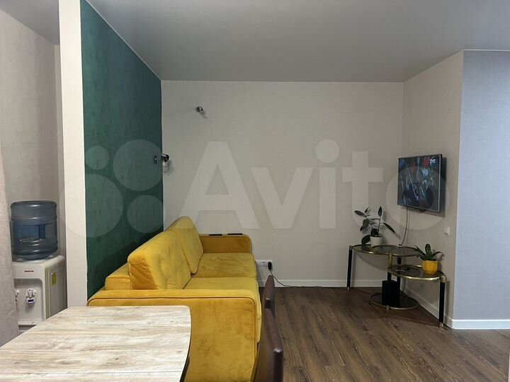 3-к. квартира, 93 м², 1/25 эт.