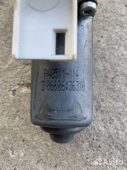 Моторчик стеклоподъемника Audi A6 C7