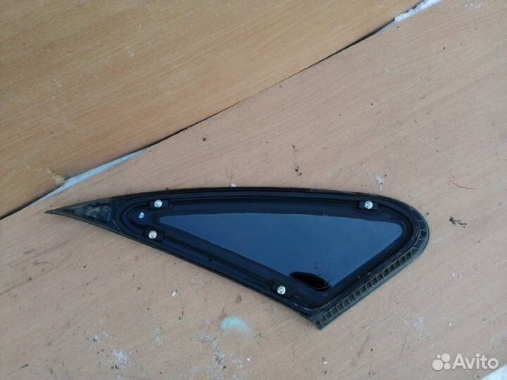 Стекло боковое заднее правое Chevrolet Lacetti