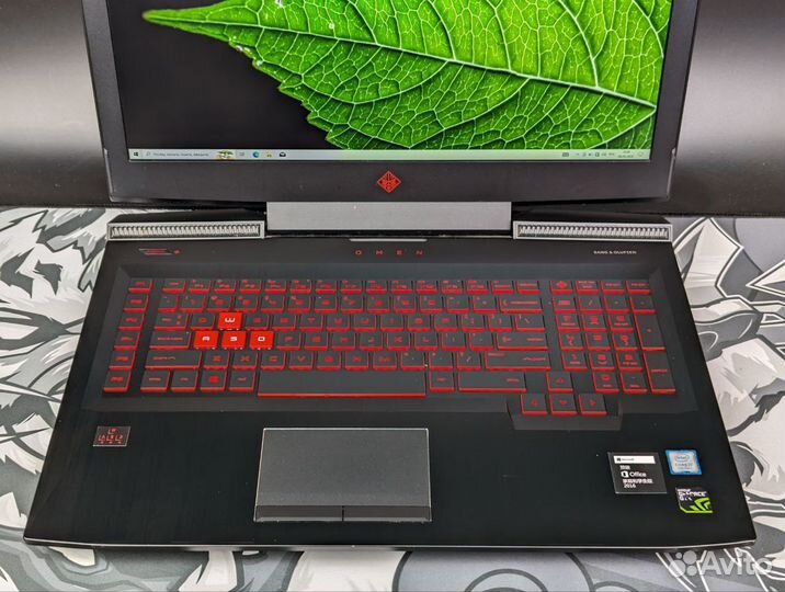 HP Omen 17 IPS i7-7700HQ 8GB GTX1070 512GB