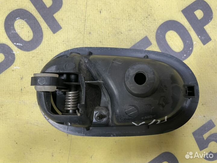 Ручка передняя левая внутренняя Renault Logan 2