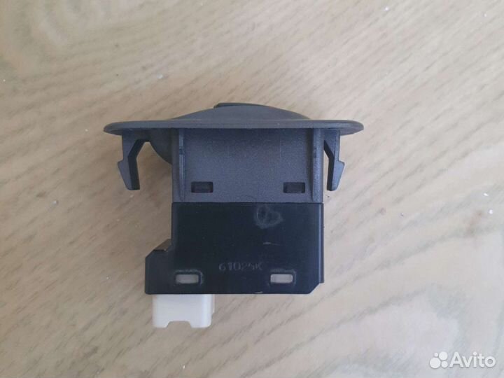 Кнопка стеклоподъёмник huyndai accent