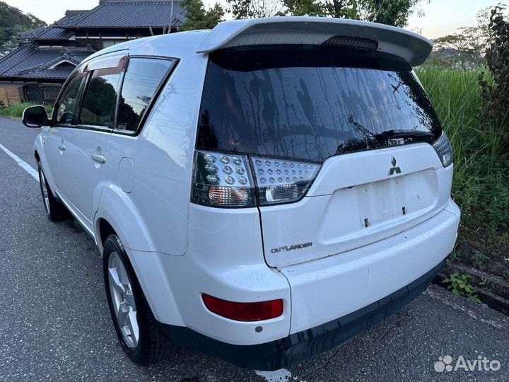 Бампер Mitsubishi Outlander XL CW5W 4B12 2005