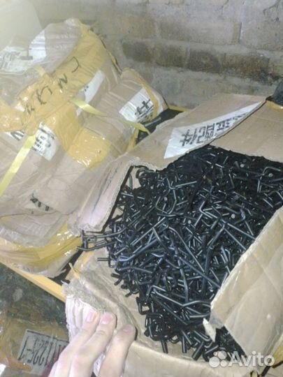 Крючки для металлических панелей