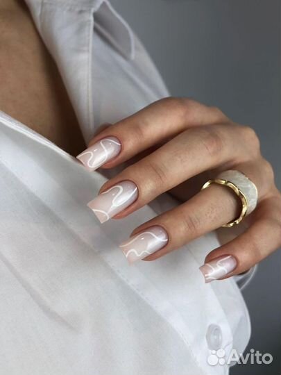 Наращивание ногтей, коррекция