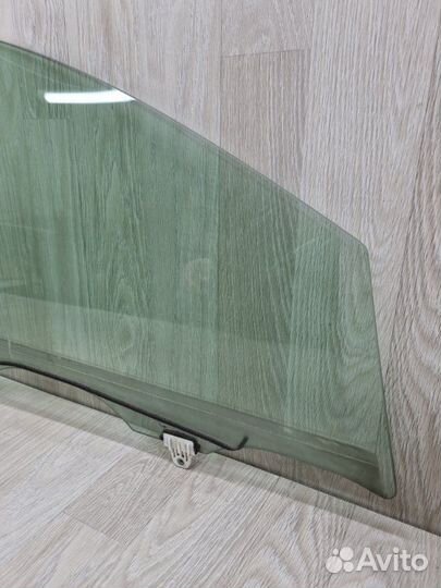 Стекло двери переднее правое Nissan Murano Z51 3.5