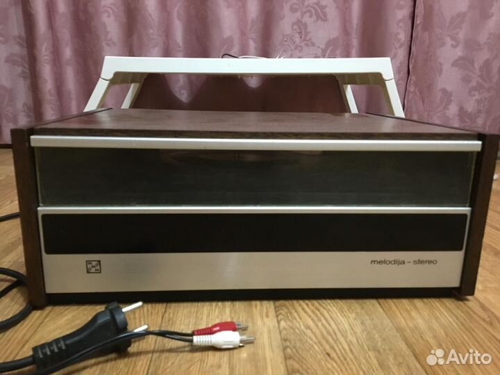 Проигрыватель Radiotehnika Melodija-Stereo