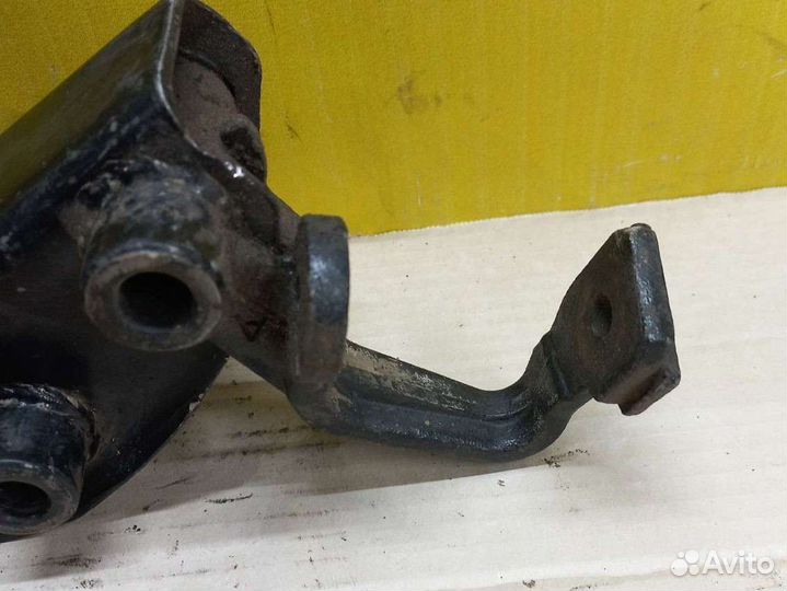 Кронштейн МКПП нижний Дэу Джентра