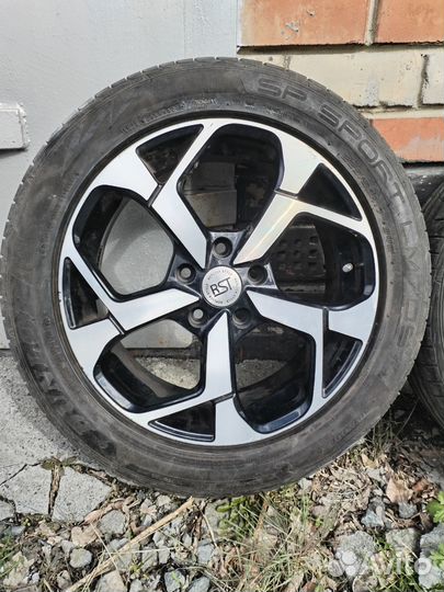 Колеса RST R17 7j 114,3 66.1 Dunlop 225x50 94w