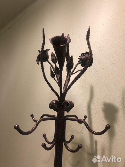 Вешалка напольная кованная