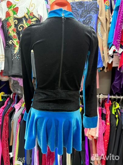 Платье тренировочное р. 34, бархатное