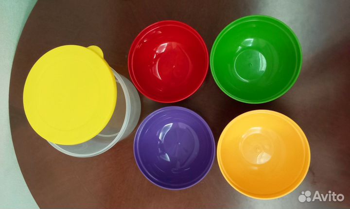 Контейнеры пищевые новые(набор)