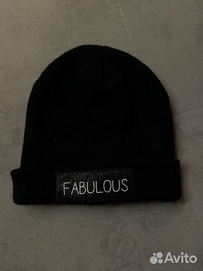 Женская шапка