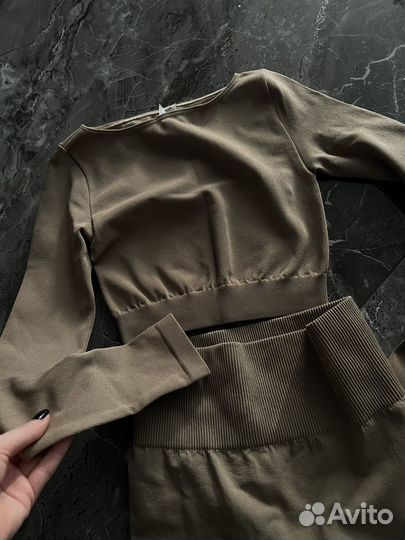 Lavarice Комплект спортивный топ и лосины