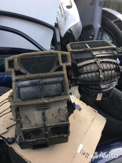 Форд Фокус-1 корпус печки (Американец)