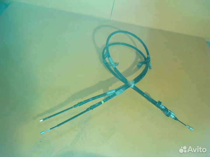 Трос ручника на Hyundai Solaris Kia Rio