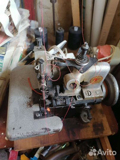 Оверлок для швейной машины