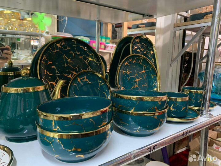 Набор столовой посуды новый