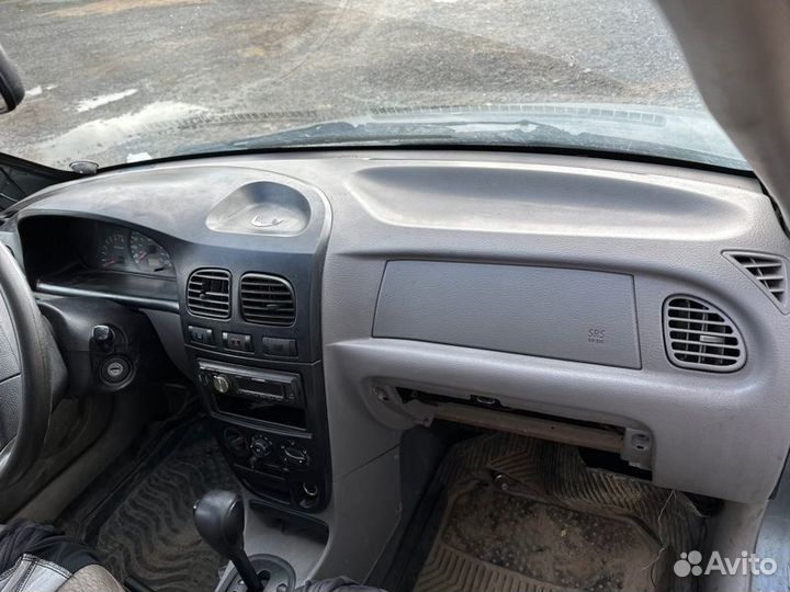 Торпедо Kia Rio седан 1.5 A5D 2001