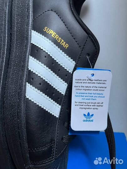 Кроссовки adidas unisex 42р. новые