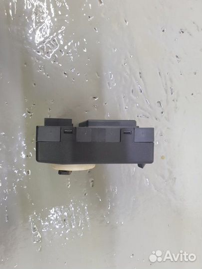 Блок управления двери задний правый Audi Q7 4LB