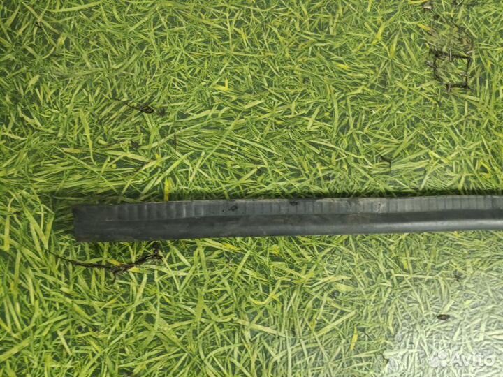 Уплотнительная резинка капота Bmw X5 кроссовер 3.0