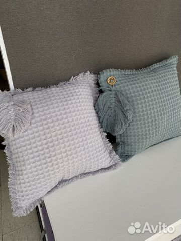 Пледы и декоративные подушки