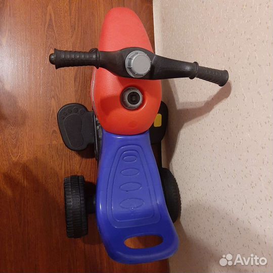 Машинка-мотоцикл детский б/у на электроприводе