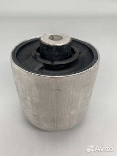 Сайлентблок VAG 4M0407183B