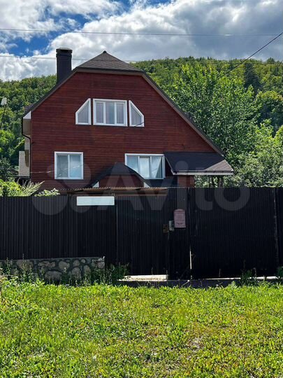 Дом 300 м² на участке 8 сот.