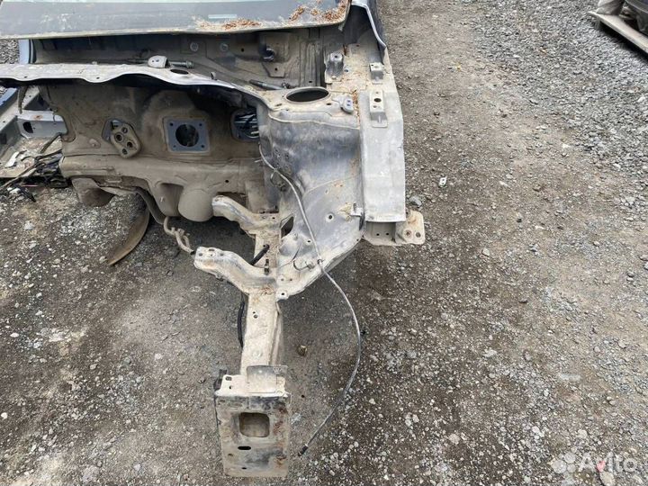 Б/У Лонжерон передний левый 646053X000 Hyundai-KIA