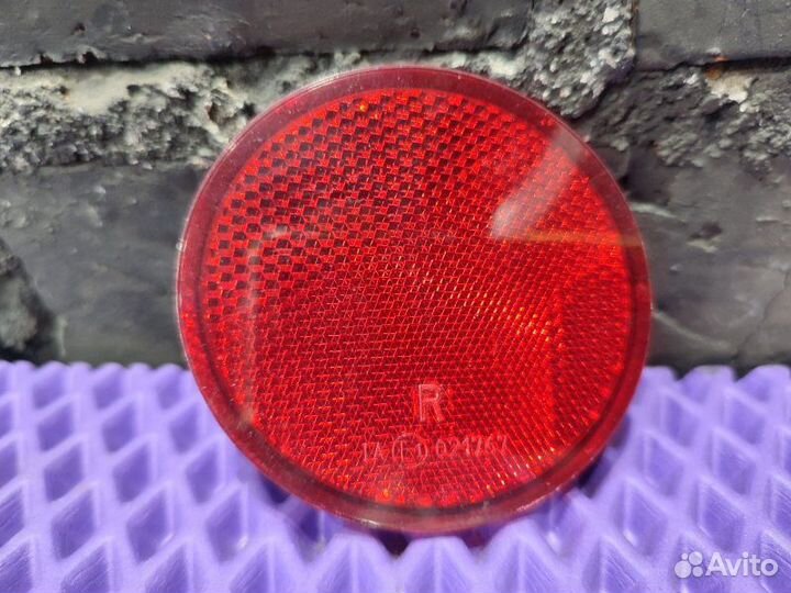 Катафот бампера задний правый Nissan Dualis