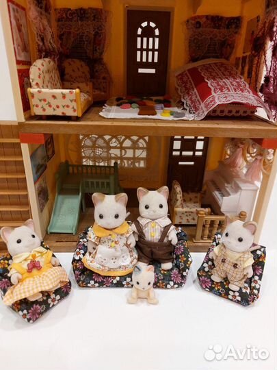 Sylvanian families домик семейка котов