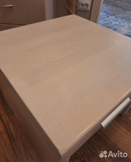 Тумбочки прикроватные массив дерева