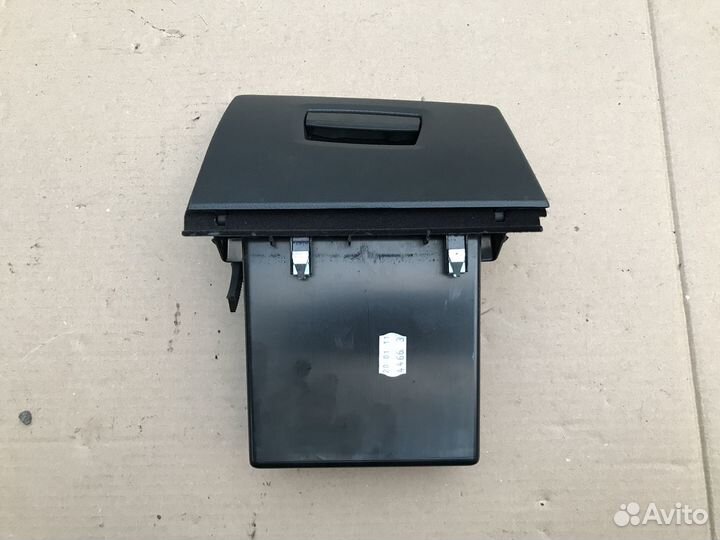 Бардачок водителя BMW 5 F10 F11