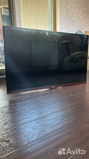 Тв LG на запчасти. Поврежден экран