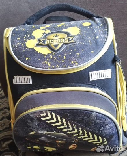 Продается школьный рюкзак