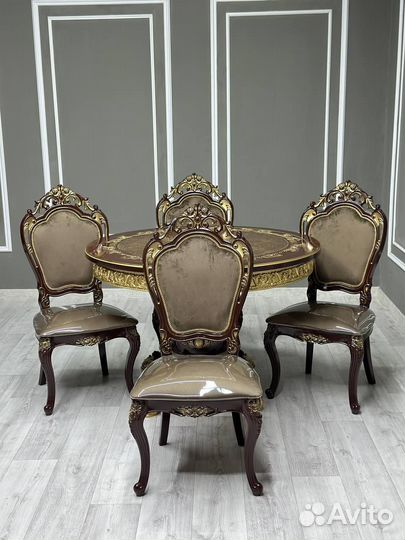 Комплект стол и стулья. В наличии