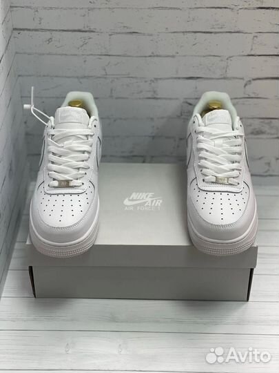 Кроссовки nike air force 1 белые