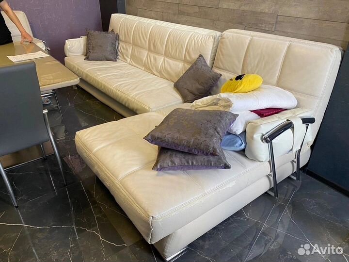 Перетяжка мягкой мебели / Реставрация, химчистка