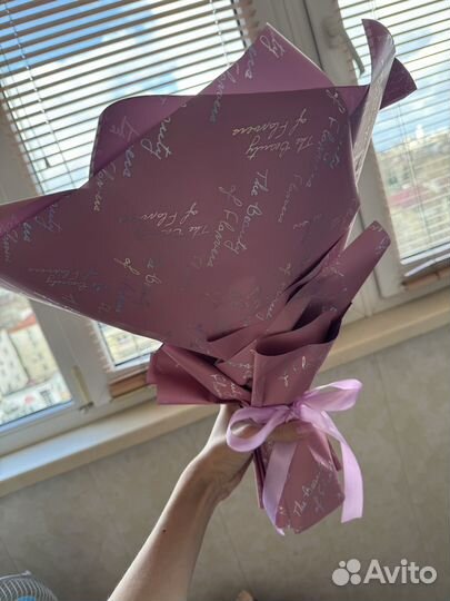 Букет роз с атласной ленты