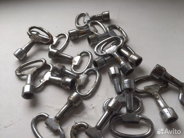 Универсальный панельный ключ