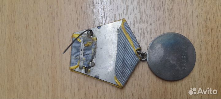 Знаки жетоны медали