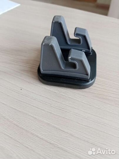 Держатель для телефона в машину