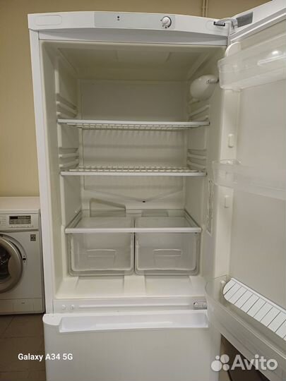 Холодильник indesit 168см. Доставка. Гарантия