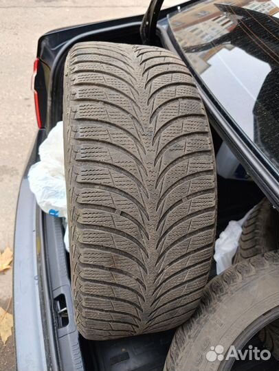 Goodyear UltraGrip Ice+ 215/55 R17 98